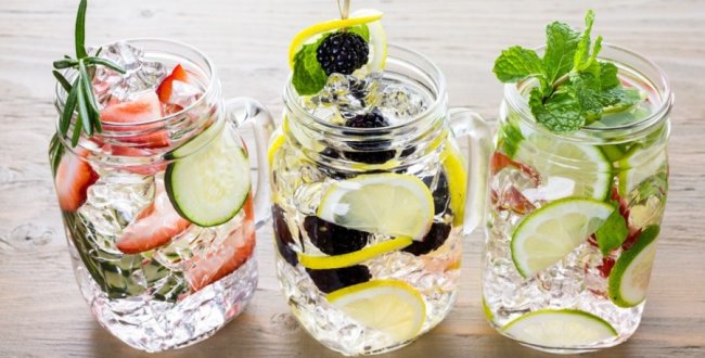 Що таке detox-вода, навіщо її пити, та як приготувати