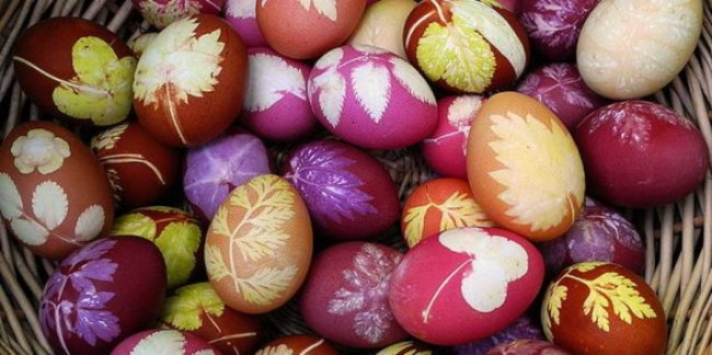 8 оригінальних ідей, як розфарбувати яйця на Великдень