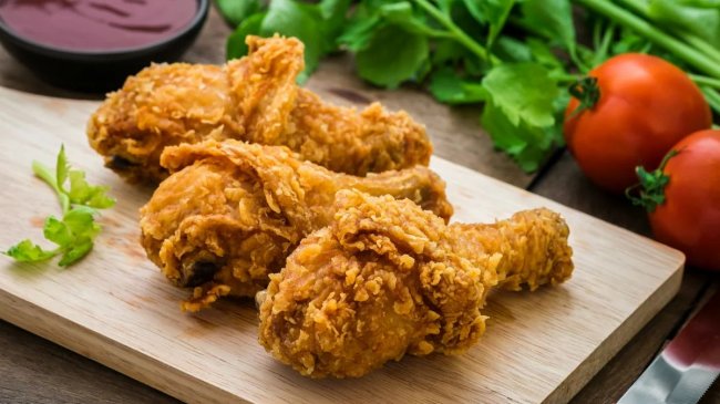 Хрустке задоволення. Курячі гомілки майже як у KFC