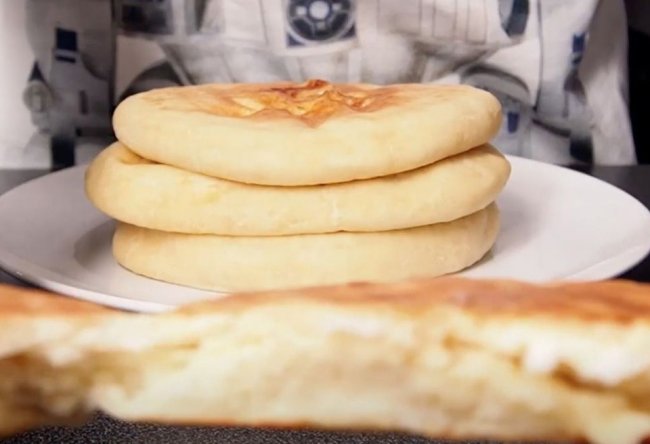 Грузинська кухня. Готуємо хачапурі на сковороді