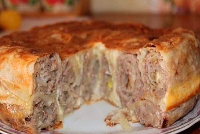 Грузинська кухня. Готуємо ачму з м’ясом замість сиру