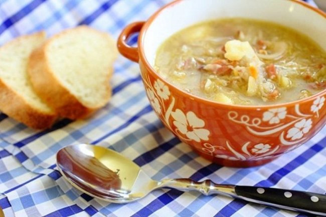 Українська кухня. Готуємо пісний капусняк з пшоном