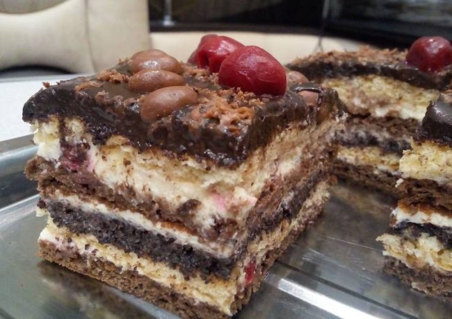 Українська кухня. 3 рецепти пляцків із вишнею