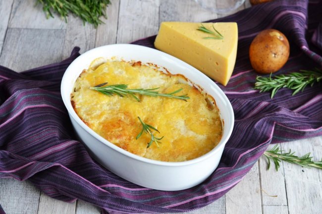 Французька кухня. Три рецепти картопляного гратену