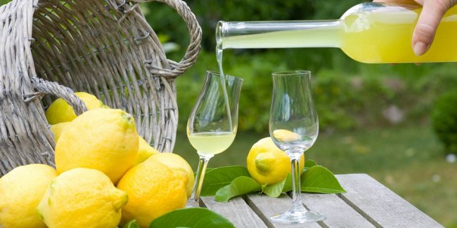 Домашній лікер. Як приготувати лимончело