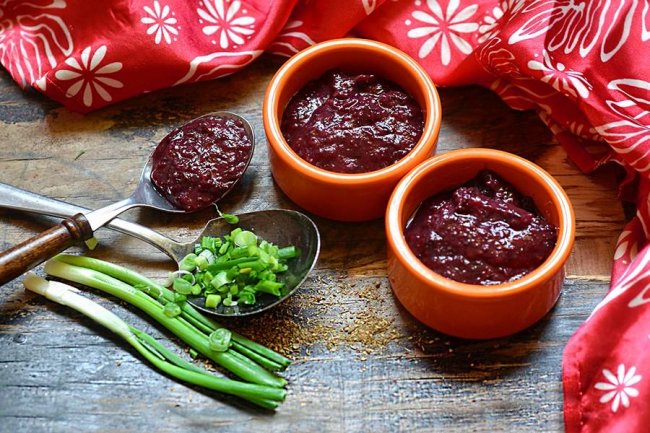 Грузинська кухня. Готуємо грузинський соус ткемалі зі слив