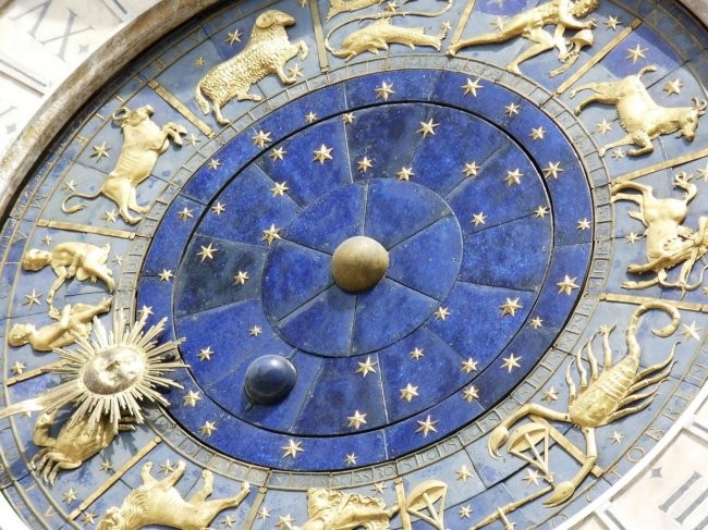 Овни можуть стати жертвами свого перфекціонізму, а на Терезів чекають конфлікти. Гороскоп 28 листопада